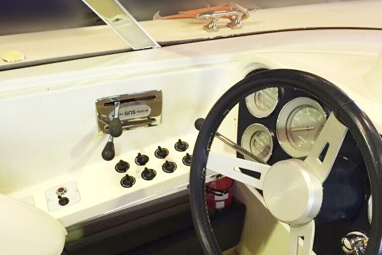 Riva steering