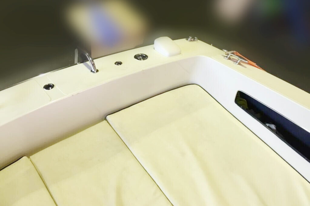 Riva rear with sun lounger